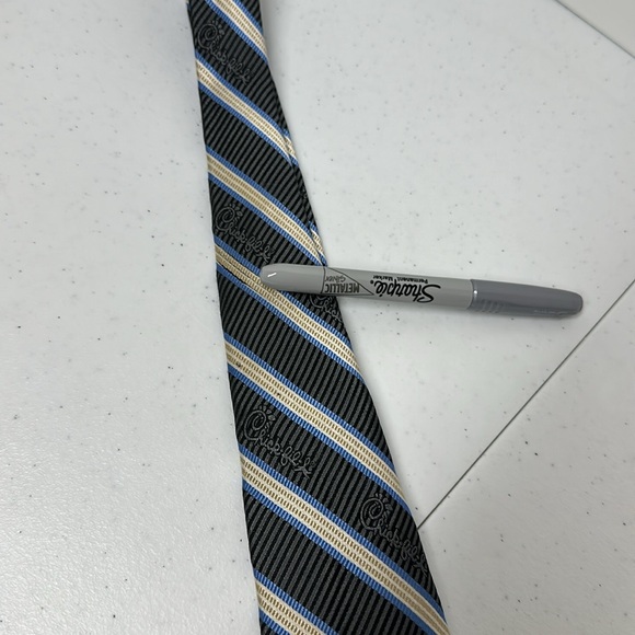 Chick-fil-A store manager tie. Minor wear, see pictures. Great tie for the store - Picture 10 of 10